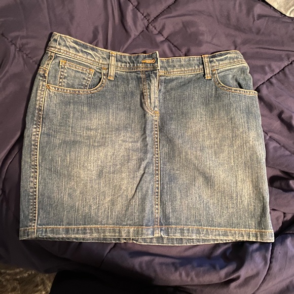 New York & Company Dresses & Skirts - New York & Company Jean skirt